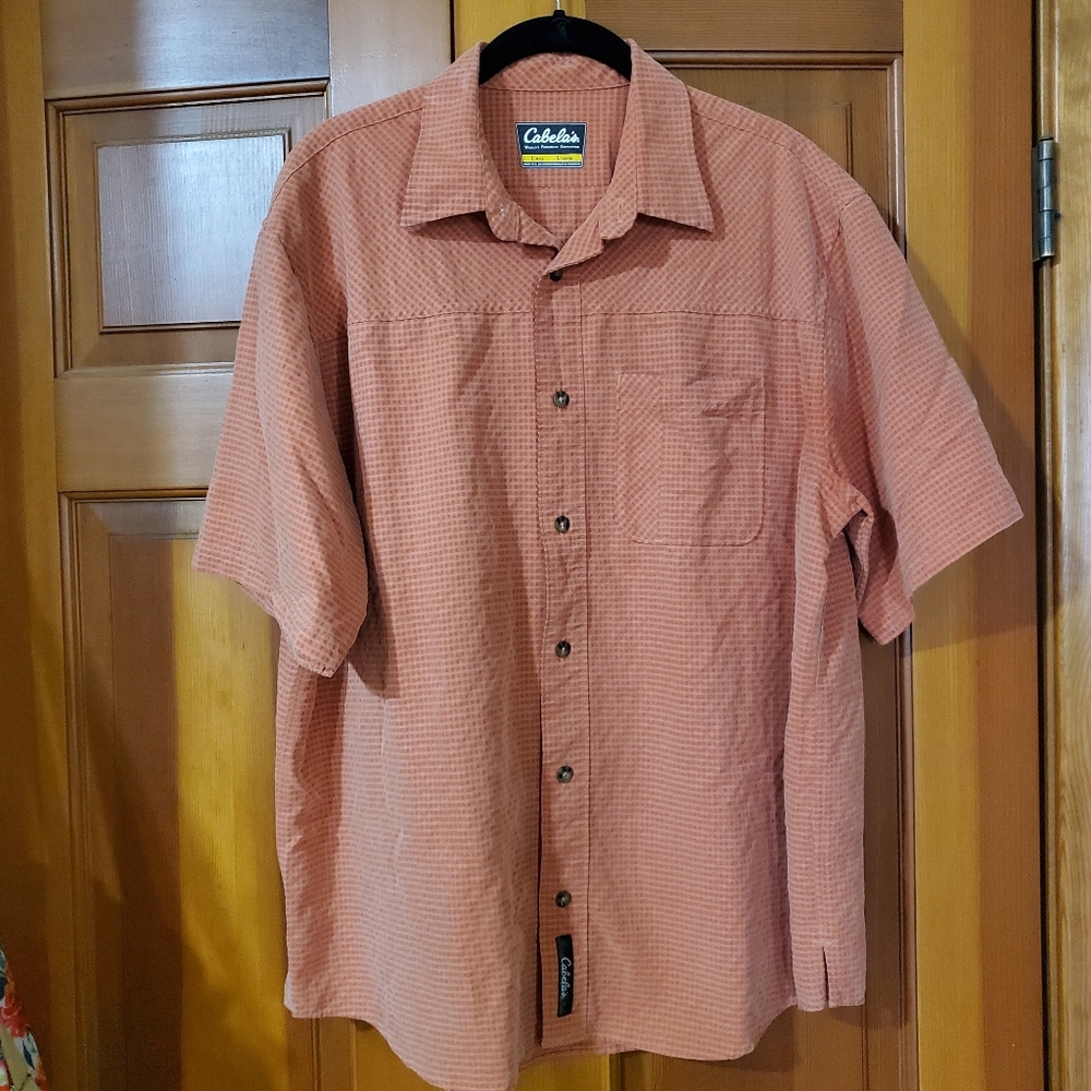 Cabela’s Mens L Button-Up  Short Sleeve Lt Orange Straight Hem Casual Shirt